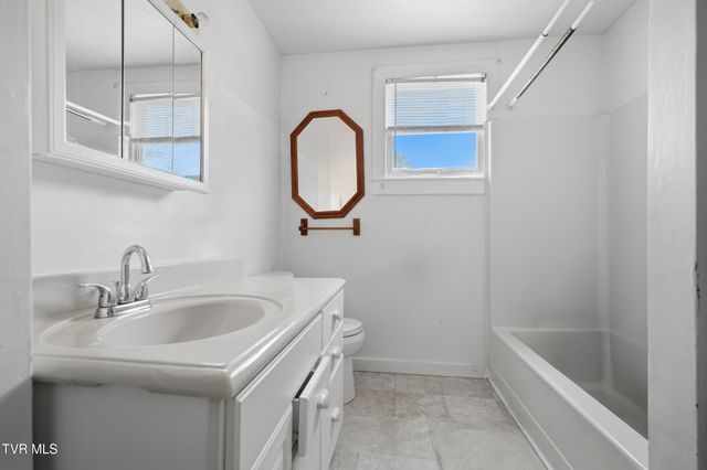 614 Southeast Jefferson Street, Coeburn, VA 24230