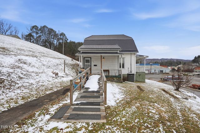 614 Southeast Jefferson Street, Coeburn, VA 24230