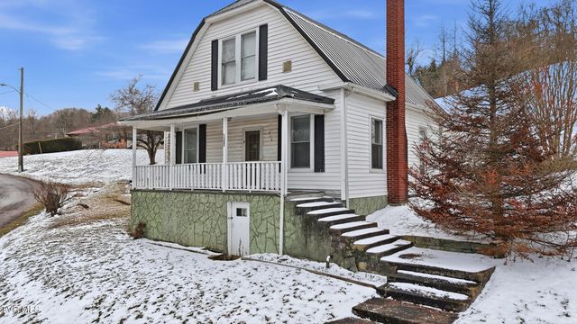 614 Southeast Jefferson Street, Coeburn, VA 24230