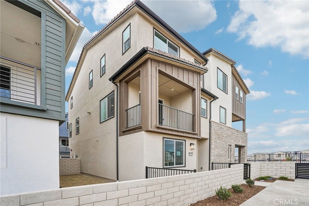 27386 Harrier Ct. 1, Valencia, CA 91381 — exterior