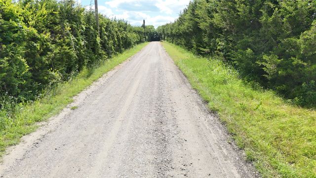 1676 County Road 4668, Trenton, TX 75490