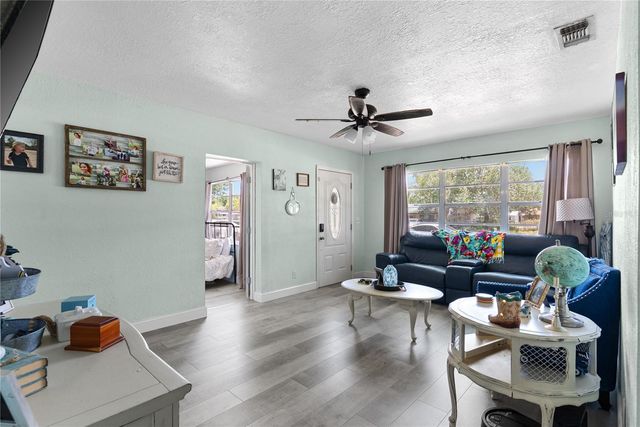 12 BEVERLY DRIVE, Frostproof, FL 33843