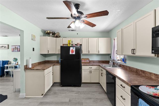 12 BEVERLY DRIVE, Frostproof, FL 33843