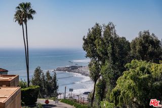 17921 VICINO Way, Pacific Palisades (los Angeles), CA 90272