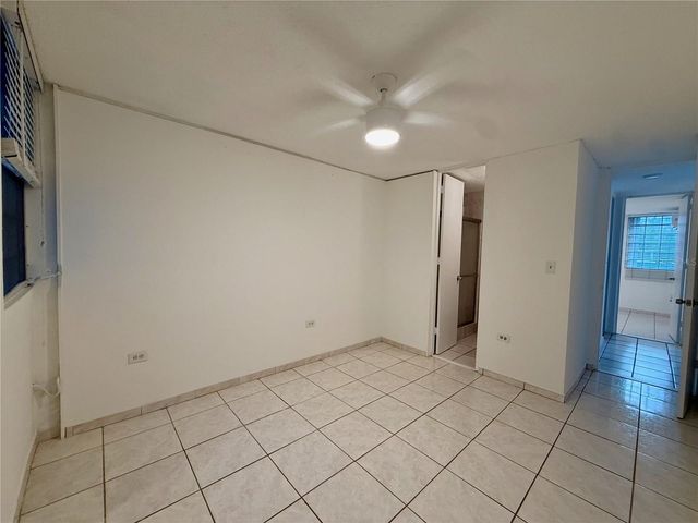 5870 AVE. JOSÉ M. TARTAK B1, Carolina, PR 00979