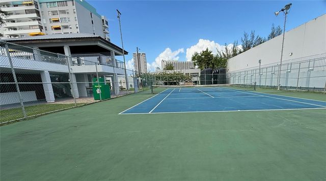 5870 AVE. JOSÉ M. TARTAK B1, Carolina, PR 00979