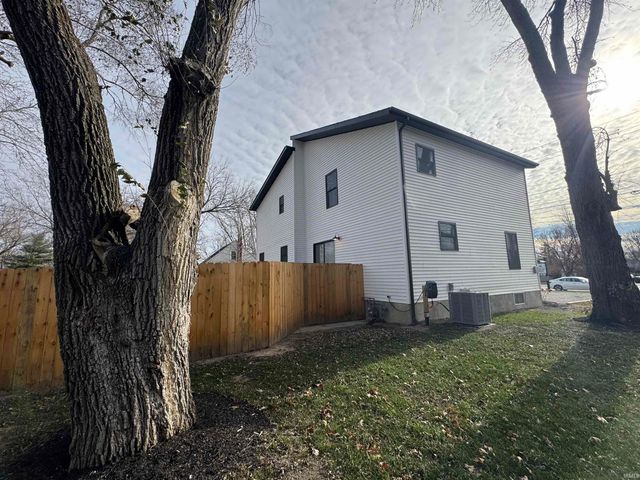 5317 Stellhorn Road, Fort Wayne, IN 46815