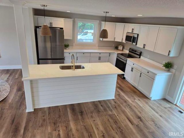 5317 Stellhorn Road, Fort Wayne, IN 46815