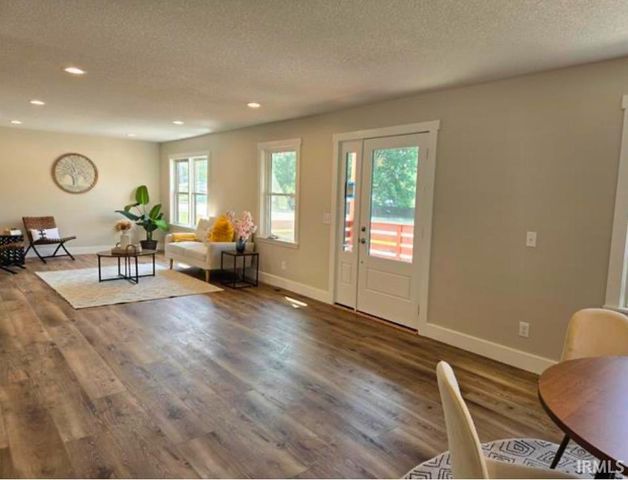 5317 Stellhorn Road, Fort Wayne, IN 46815