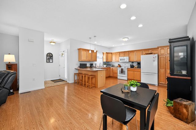 322 Lauryn Meadows Court, Fairfield, OH 45014