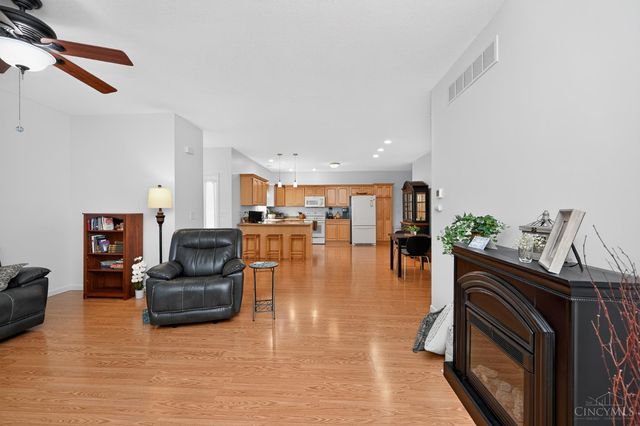 322 Lauryn Meadows Court, Fairfield, OH 45014