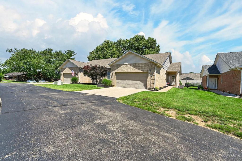 322 Lauryn Meadows Court, Fairfield, OH 45014