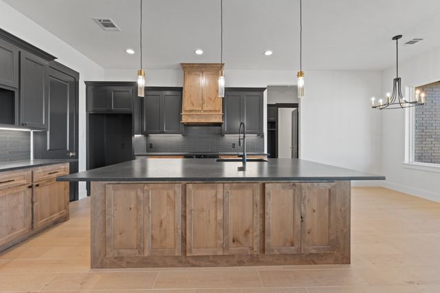 417 Collum View, Azle, TX 76020