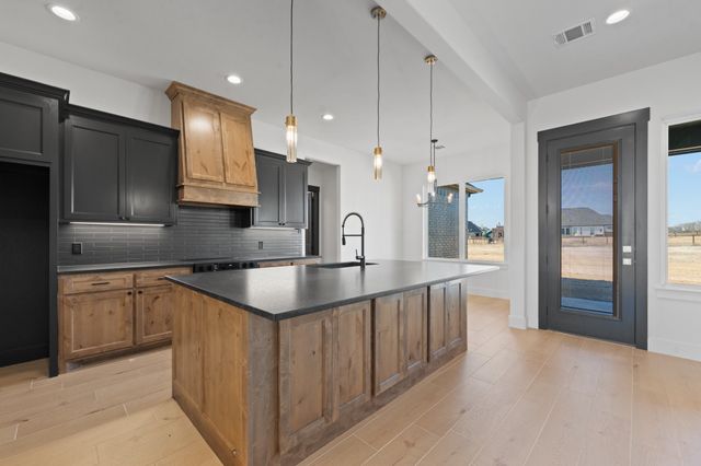 417 Collum View, Azle, TX 76020