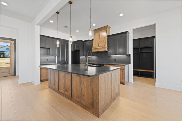 417 Collum View, Azle, TX 76020