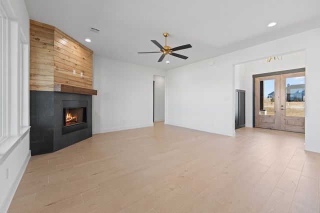 417 Collum View, Azle, TX 76020