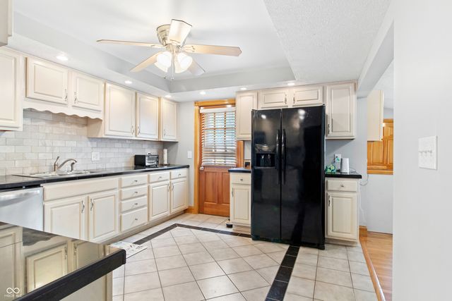 1373 Central Avenue, Noblesville, IN 46060