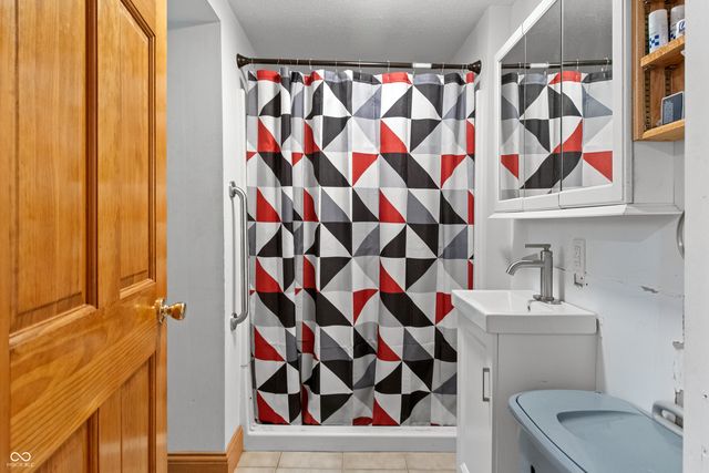 1373 Central Avenue, Noblesville, IN 46060