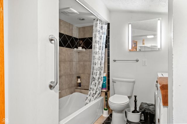 1373 Central Avenue, Noblesville, IN 46060