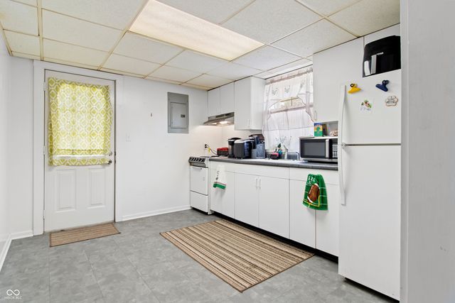 1373 Central Avenue, Noblesville, IN 46060