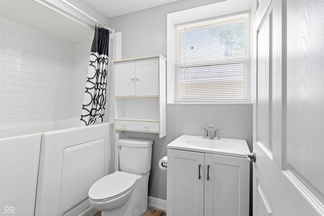 1373 Central Avenue, Noblesville, IN 46060