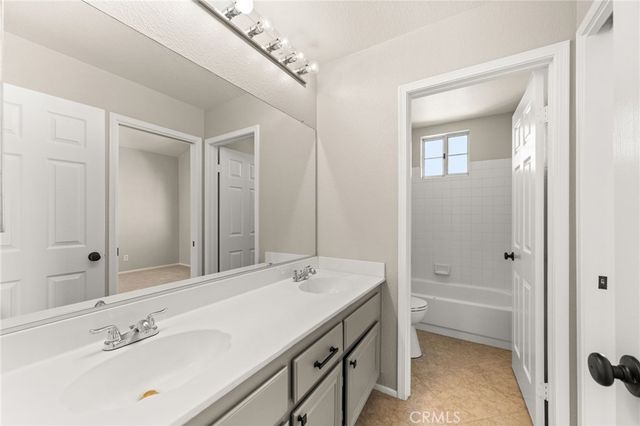 7450 Red Clover Way, Highland, CA 92346