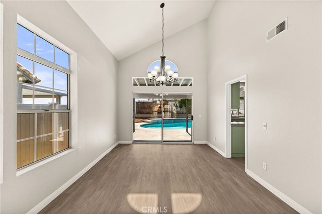 7450 Red Clover Way, Highland, CA 92346