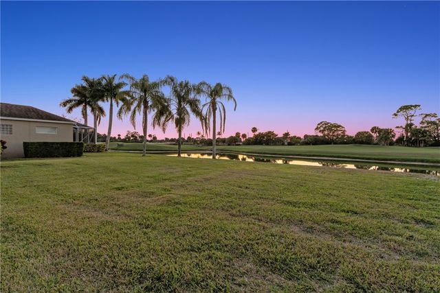 7271 E Village Square, Vero Beach, FL 32966