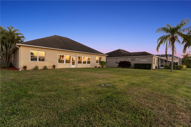 7271 E Village Square, Vero Beach, FL 32966