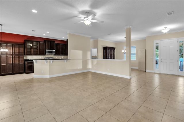 7271 E Village Square, Vero Beach, FL 32966