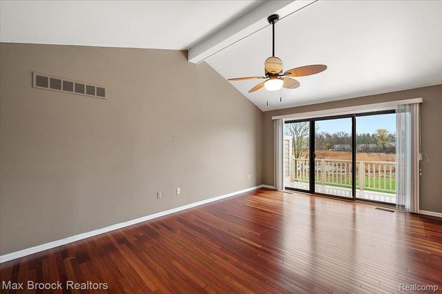 888 Tartan Trail, Bloomfield Hills, MI 48304