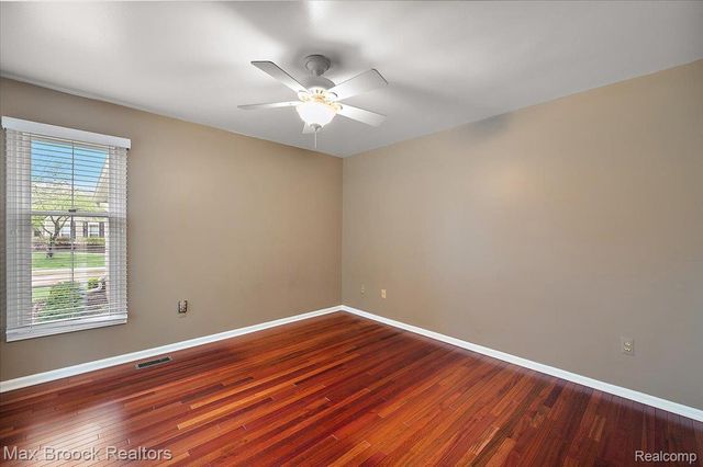 888 Tartan Trail, Bloomfield Hills, MI 48304