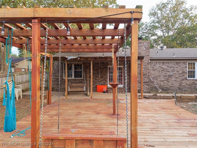 9123 Skypark Drive, Fort Smith, AR 72903