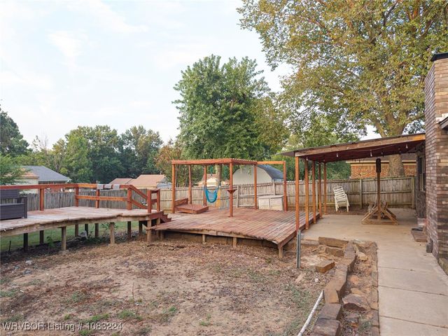 9123 Skypark Drive, Fort Smith, AR 72903