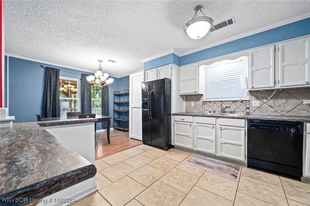 9123 Skypark Drive, Fort Smith, AR 72903