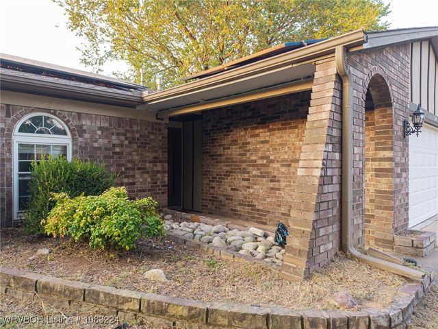 9123 Skypark Drive, Fort Smith, AR 72903