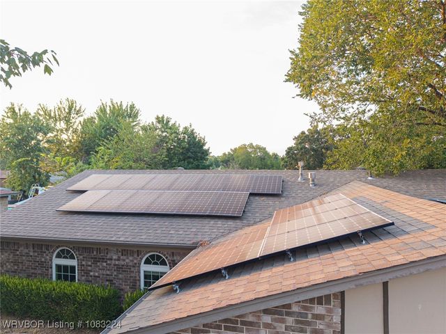 9123 Skypark Drive, Fort Smith, AR 72903