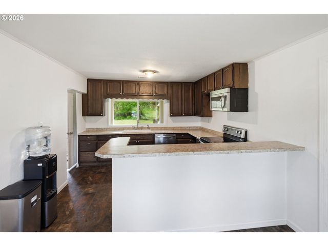 23892 BUTLER Rd, Elmira, OR 97437