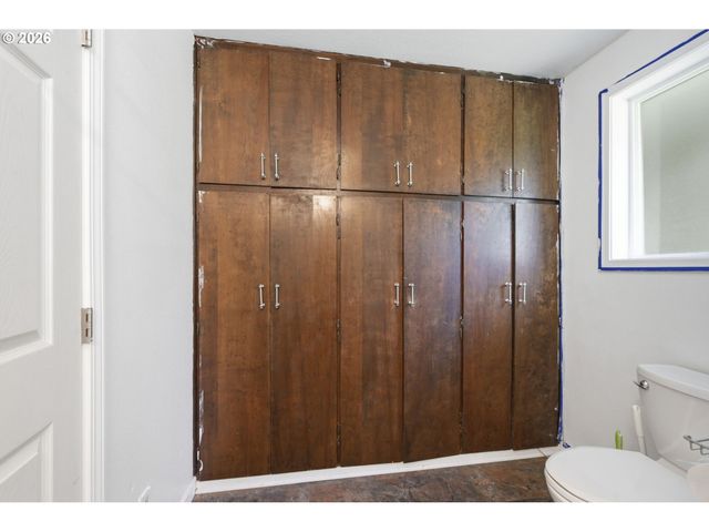 23892 BUTLER Rd, Elmira, OR 97437
