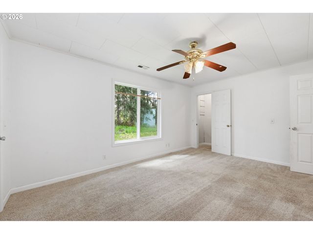 23892 BUTLER Rd, Elmira, OR 97437