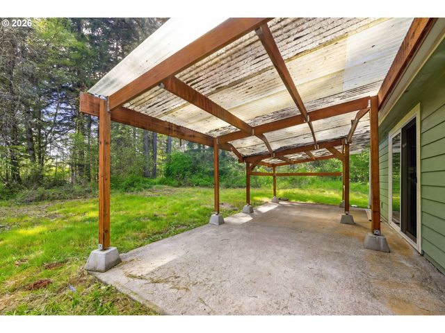 23892 BUTLER Rd, Elmira, OR 97437
