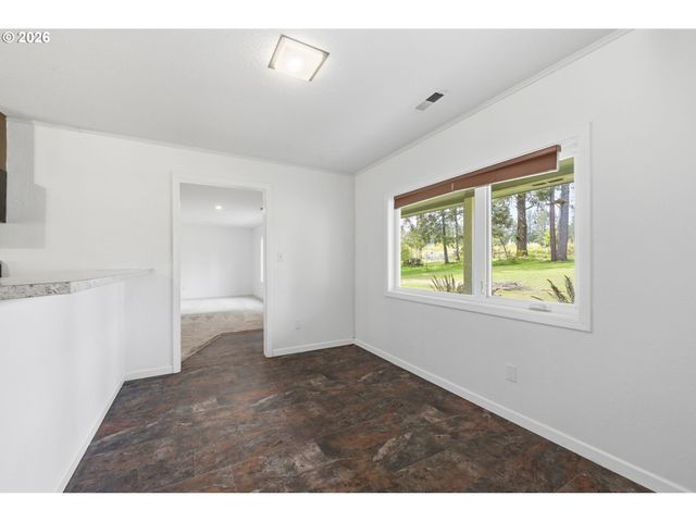 23892 BUTLER Rd, Elmira, OR 97437