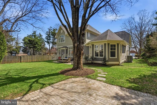 5707 35TH ST N, Arlington, VA 22207