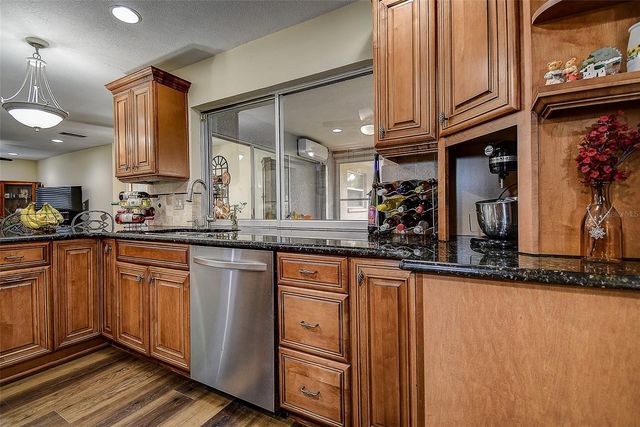 11040 126TH TERRACE, Largo, FL 33778