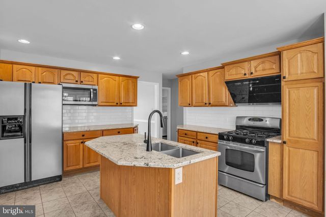 1731 ALLIGATOR REEF AVENUE, Chambersburg, PA 17202
