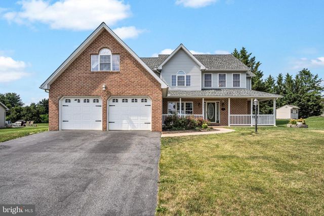 1731 ALLIGATOR REEF AVENUE, Chambersburg, PA 17202