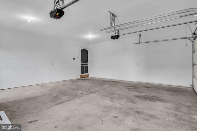 1731 ALLIGATOR REEF AVENUE, Chambersburg, PA 17202
