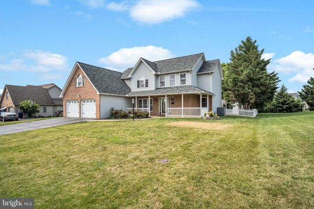 1731 ALLIGATOR REEF AVENUE, Chambersburg, PA 17202