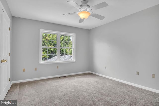 1731 ALLIGATOR REEF AVENUE, Chambersburg, PA 17202