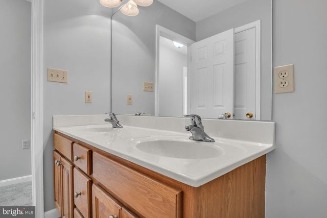 1731 ALLIGATOR REEF AVENUE, Chambersburg, PA 17202